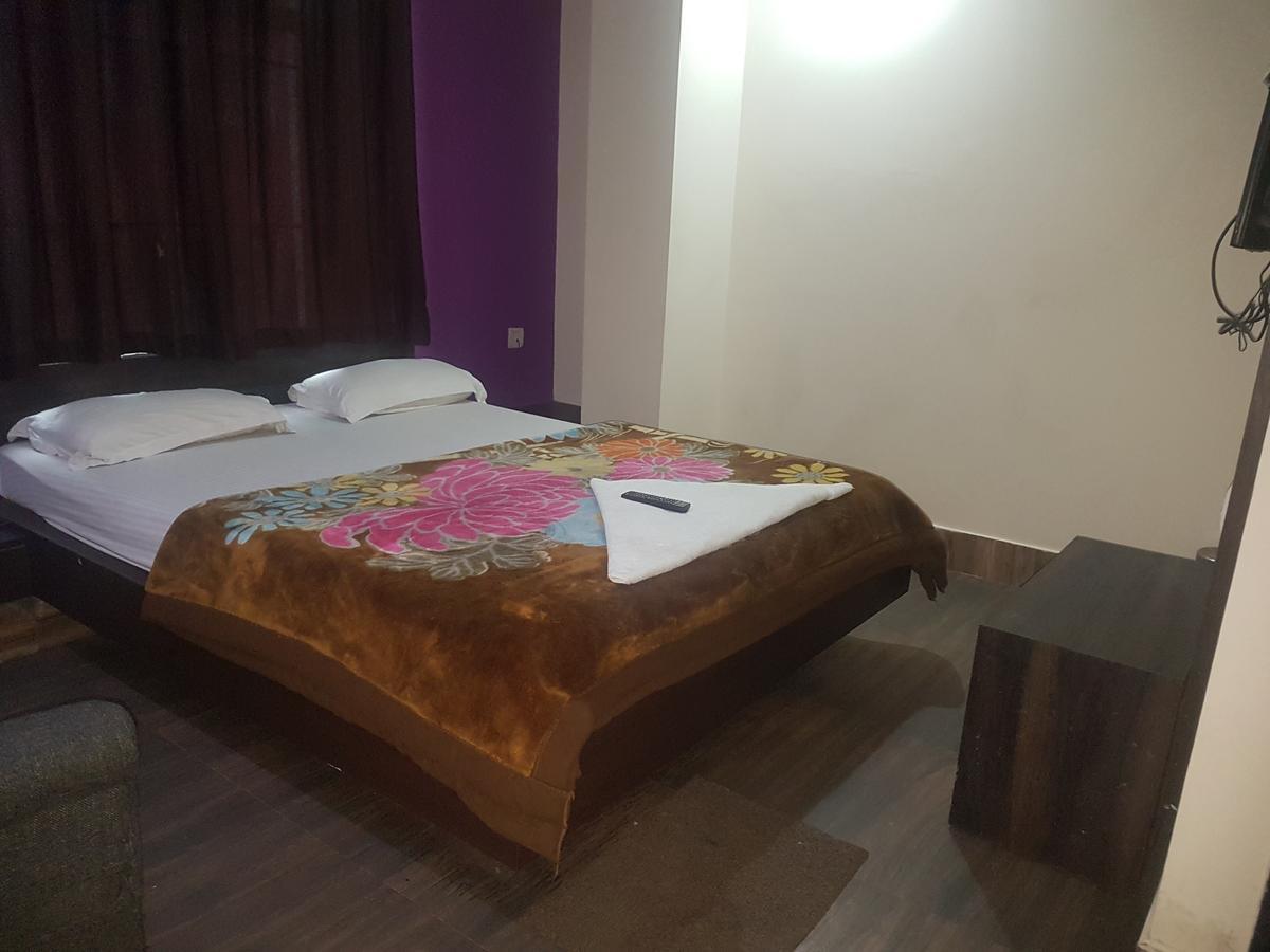 Hotel Grand Palace Gaya Eksteriør bilde